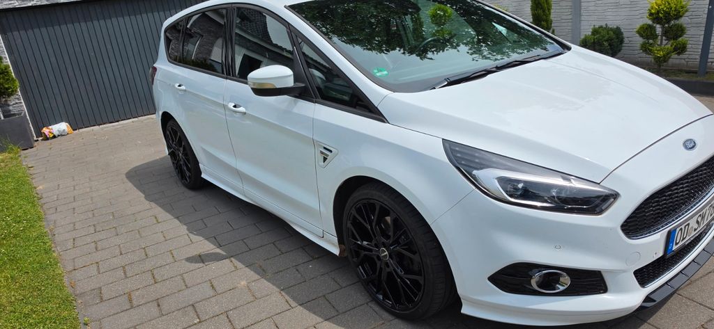 Ford S-Max 96.600 km 22.499 &euro; Tangstedt 22889