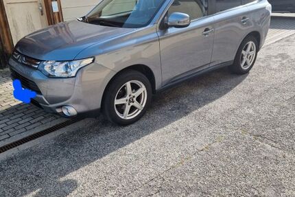 Mitsubishi Outlander 111.878 km 9.300 € Neumarkt-Sankt Veit 84494