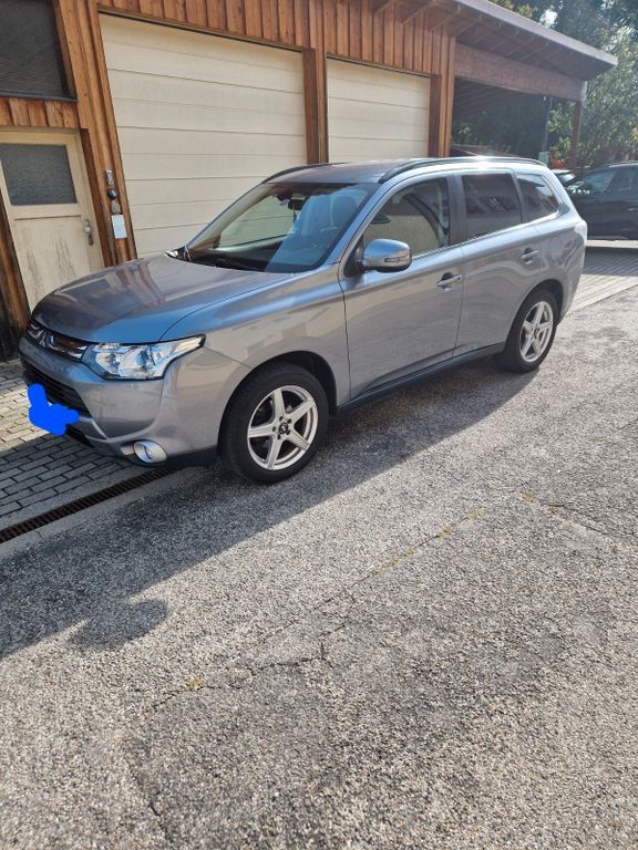 Mitsubishi Outlander 111.878 km 9.300 € Neumarkt-Sankt Veit 84494