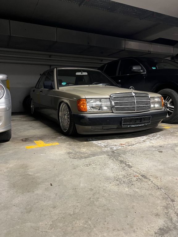 Mercedes-Benz 190 260.000 km 4.799 € Gersthofen 86368