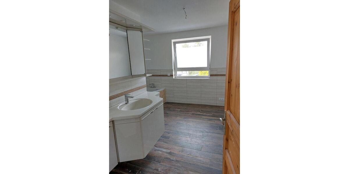 Mehrfamilienhaus, Wohnhaus Karlstein am Main - 4 Zimmer, 105 m&sup2;, 1.200&euro; | Angebot:25963064