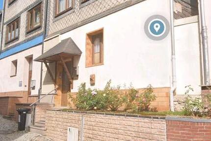 Haus Neuhaus am Rennweg - 6 Zimmer, 150 m&sup2;, 80.000&euro; | Angebot:25169904