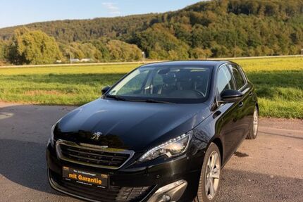 Peugeot 308 117.418 km 5.700 &euro; Fuldatal 34233