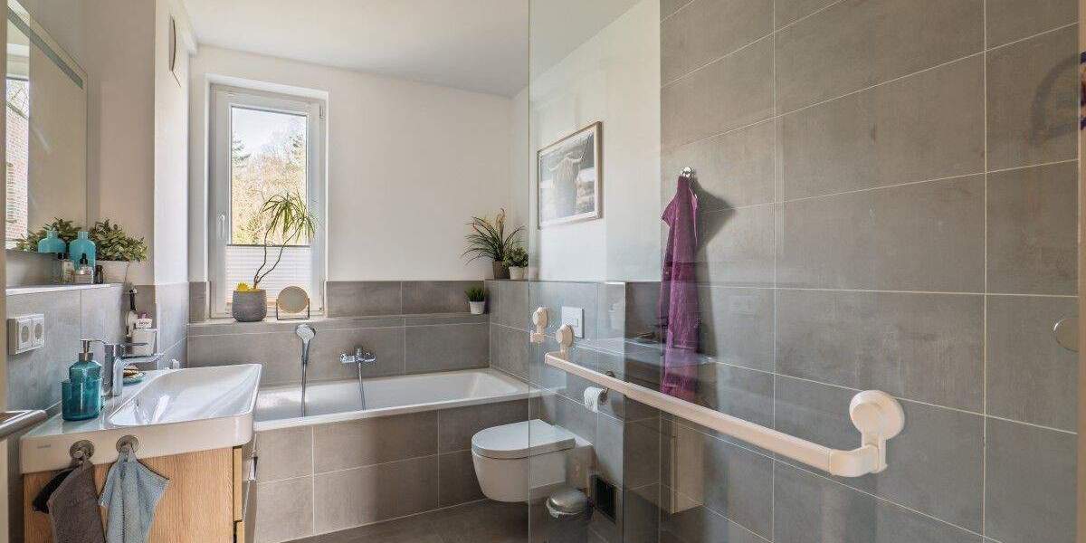 Doppelhaushälfte Wedel - 5 Zimmer, 138 m&sup2;, 819.000&euro; | Angebot:25866151