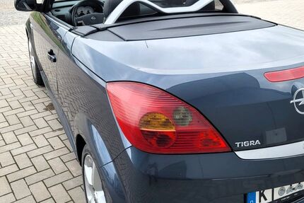 Opel Tigra 124.323 km 3.600 &euro; Rüdenhausen 97355