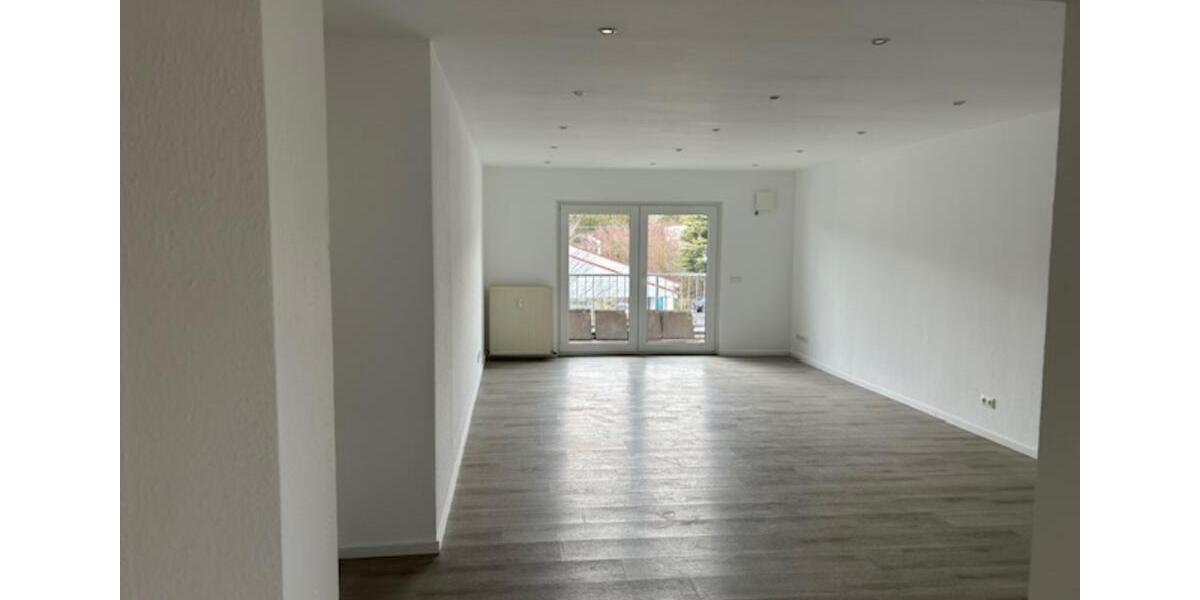 Etagenwohnung Kriftel - 2.5 Zimmer, 91 m&sup2;, 1.490&euro; | Angebot:25082720