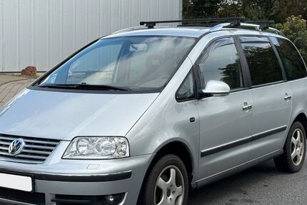 VW Sharan 251.323 km 4.500 &euro; Düren 52351
