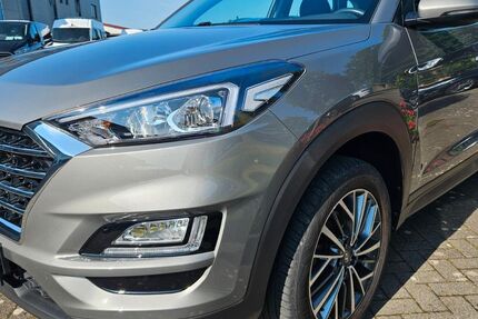 Hyundai TUCSON 38.211 km 19.990 € Recke 49509