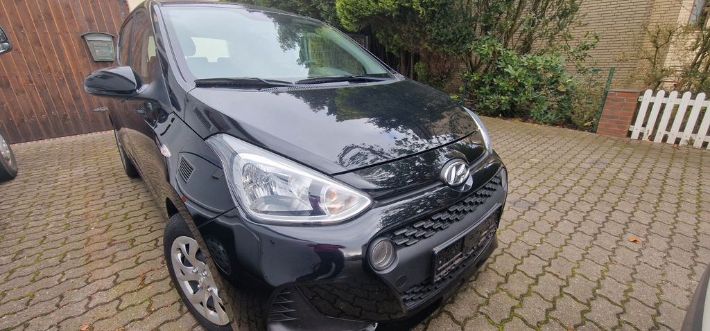 Hyundai i10 20.500 km 7.900 € Kummerfeld 25495