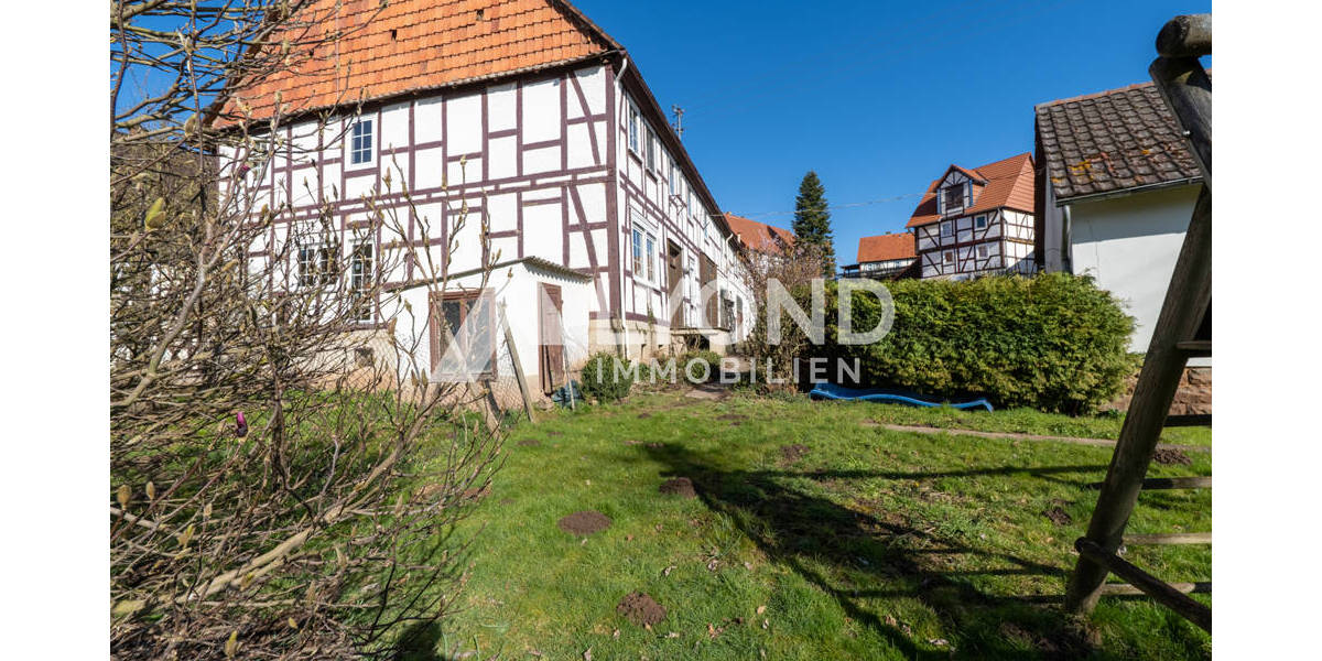 Bauernhaus, Landhaus Bad Arolsen / Schmillinghausen Schmillinghausen - 9 Zimmer, 220 m&sup2;, 159.000&euro; | Angebot:25773073