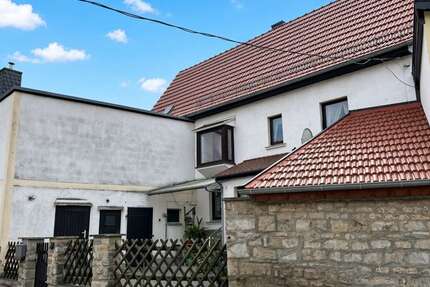 Geräumiges 1-2 Fam-Haus zum wohnen und ausbauen - Haus Hammerstedt | Angebot:27284543