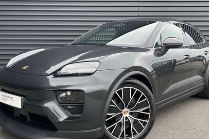 Porsche Macan 8.990 km 81.750 &euro; Papendorf 18059