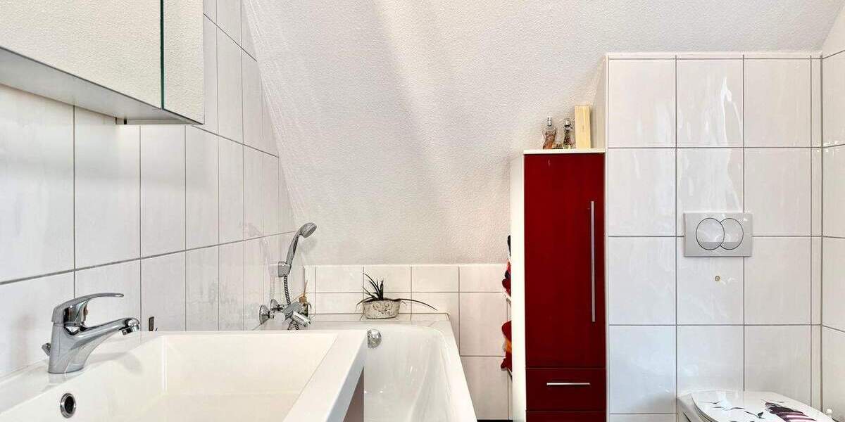 Reihenendhaus Mülheim an der Ruhr Heißen - 5 Zimmer, 90 m&sup2;, 380.000&euro; | Angebot:25038059