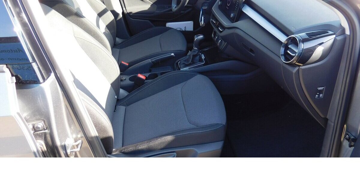 Skoda Fabia 1.0 Ambition TSI BMT DSG Navi Klima 12.500 km 16.990 &euro; Vordorf 38533