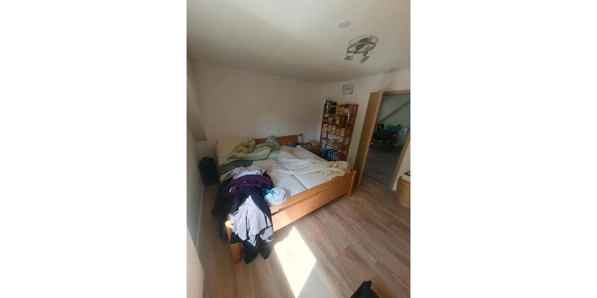 Etagenwohnung Wiehl - 3 Zimmer, 85 m&sup2;, 825&euro; | Angebot:26338761