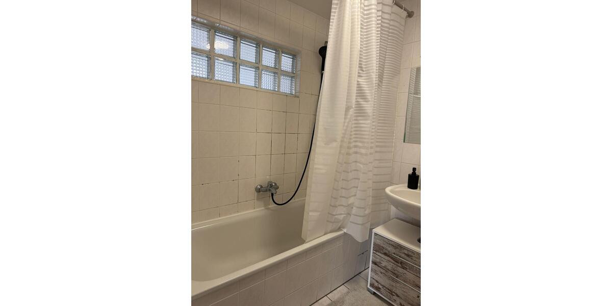Dachgeschoßwohnung Wunstorf - 2 Zimmer, 70 m&sup2;, 600&euro; | Angebot:26398879