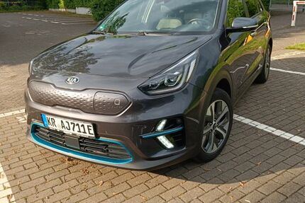 Kia Niro 87.500 km 20.750 &euro; Krefeld 47802