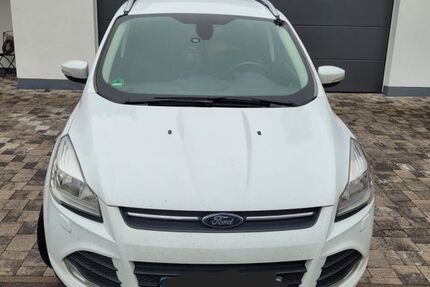 Ford Kuga 124.000 km 8.200 &euro; Stetten am kalten Markt 72510
