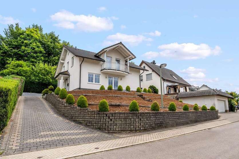 Haus zum Kaufen in Finnentrop 415.000 € 167 m²