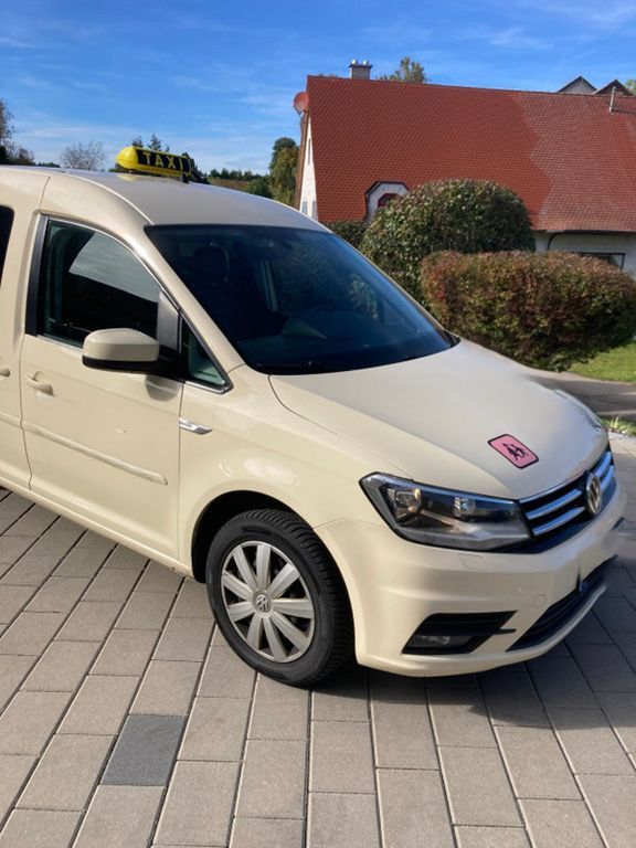 VW Caddy Maxi 375.000 km 17.900 € Dürnau 88422