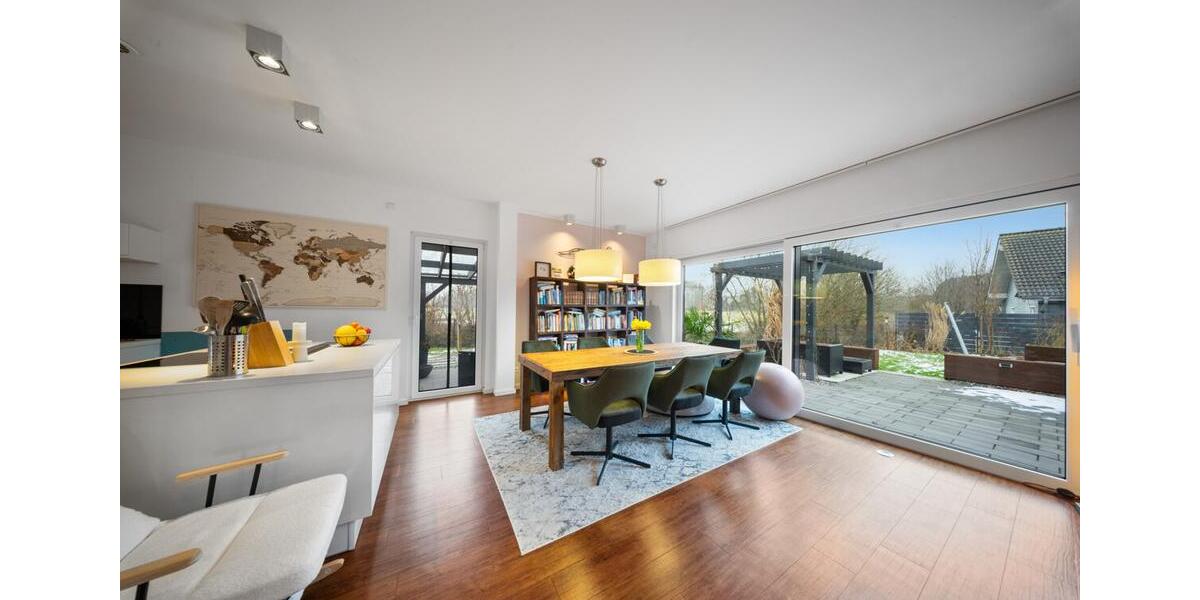 Einfamilienhaus Breiholz - 5 Zimmer, 168 m&sup2;, 2.100&euro; | Angebot:26574576