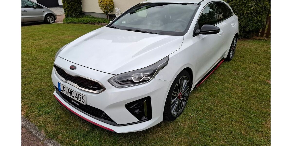 Kia pro ceed / ProCeed 42.800 km 22.990 &euro; Lippstadt 59558