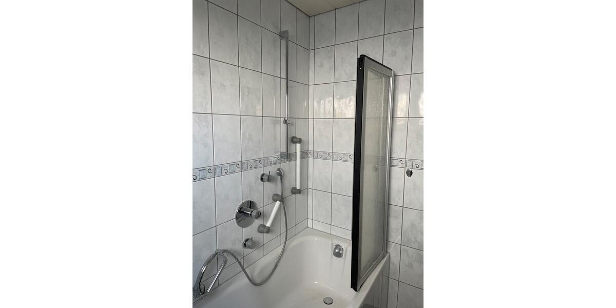 Erdgeschoßwohnung Rodgau - 5 Zimmer, 105 m&sup2;, 1.780&euro; | Angebot:26049650