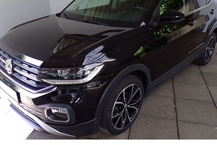 VW T-Cross 64.675 km 20.470 &euro; Lennestadt 57368