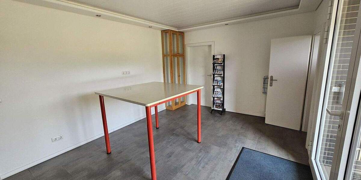 Gewerbeobjekt Kalletal-Erder Erder - 2.500&euro; | Angebot:25771950