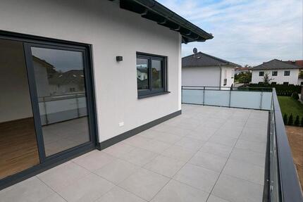 Erstbezug-Wohnung in Neu-Zweifamilienhaus 3 zimmer