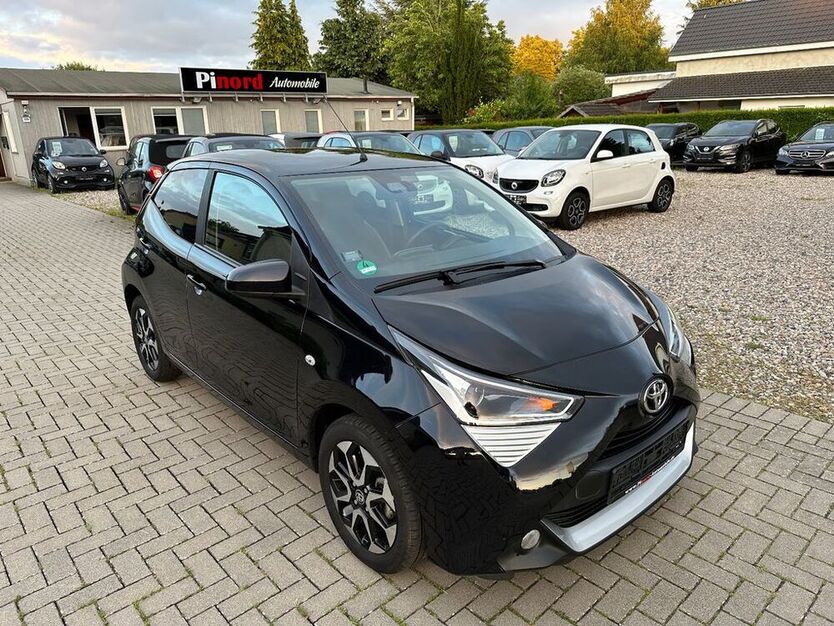 Aygo (X)