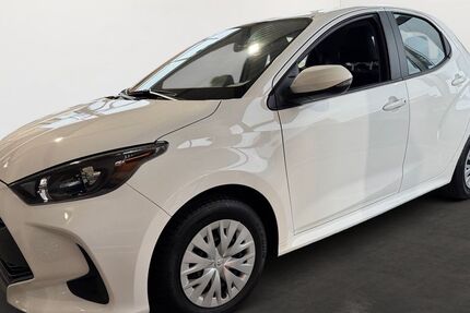 Toyota Yaris 27.650 km 14.870 &euro; Friedrichshafen 88046
