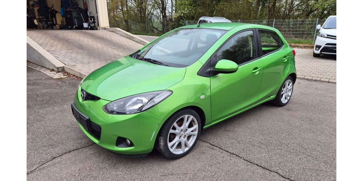 Mazda 2 113.000 km 1.650 &euro; Mietingen 88487