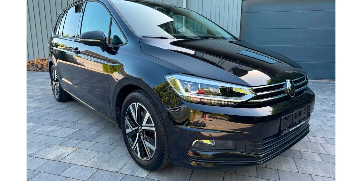 VW Touran 45.880 km 29.780 &euro; Wertheim 97877