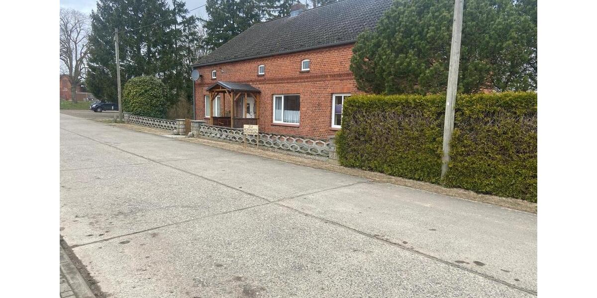 Einfamilienhaus Teterow - 5 Zimmer, 160 m&sup2;, 170.000&euro; | Angebot:25988200