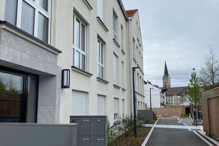 Wohnung zum Mieten in Holzkirchen 1.080 € 63 m²
