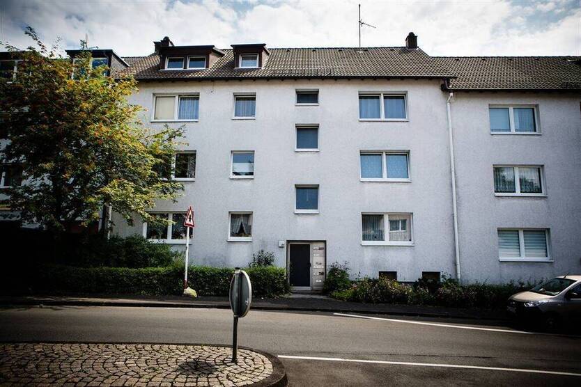 RESERVIERT: Schöne 2 Zimmer Wohnung: Kellergeschoss für den kleinen Geldbeutel