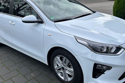 Kia ceed Sportswagon 25.600 km 15.500 &euro; Mönchengladbach 41066