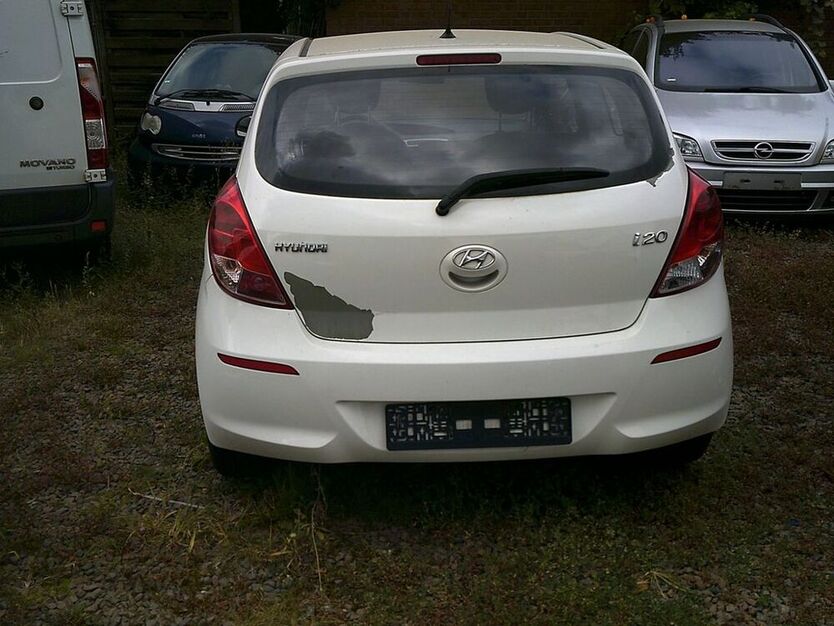 i20