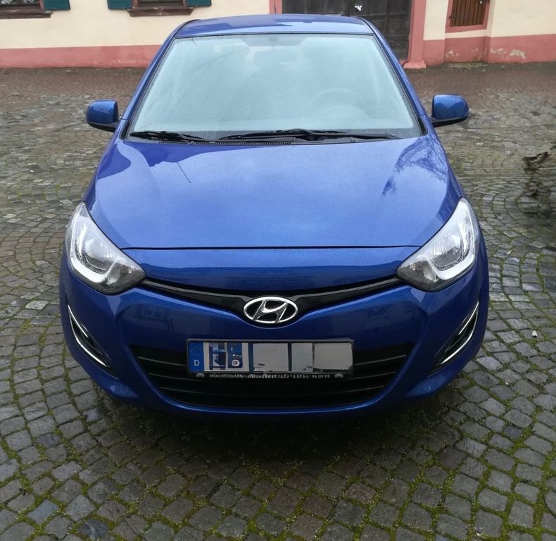 i20