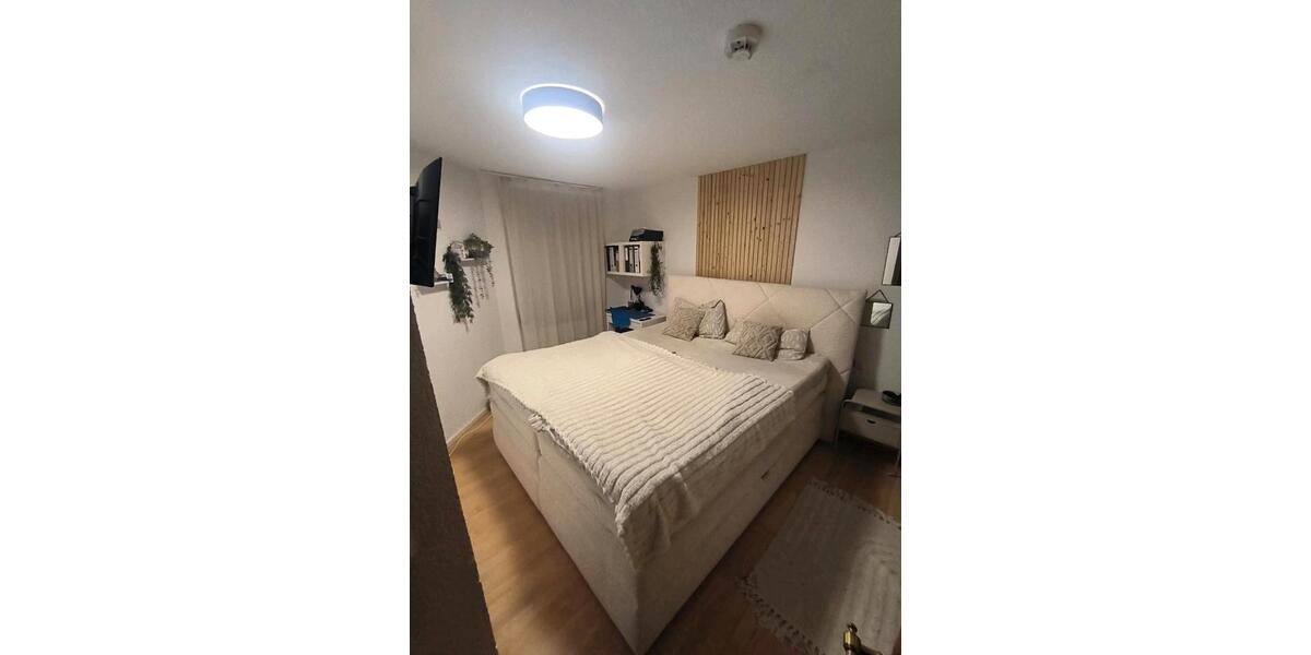 Erdgeschoßwohnung Sachsenheim - 4.5 Zimmer, 88 m&sup2;, 429.000&euro; | Angebot:25561101