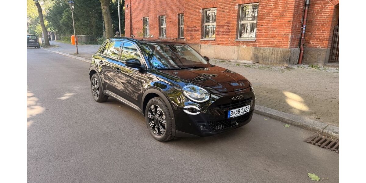 Fiat 600e 43.000 km 19.850 &euro; Berlin 14059