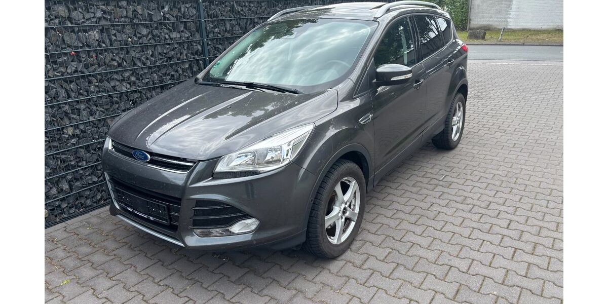 Ford Kuga 38.646 km 11.990 &euro; Dortmund 44145