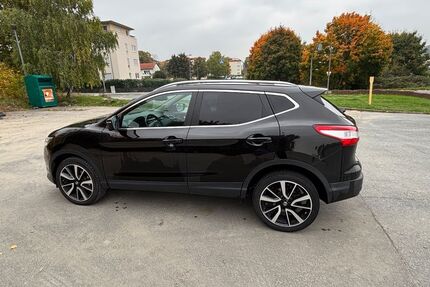 Nissan Qashqai 214.000 km 9.900 € Butzbach 35510