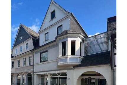 Haus zum Kaufen in Kastellaun 398.000 € 270 m² 8 zimmer