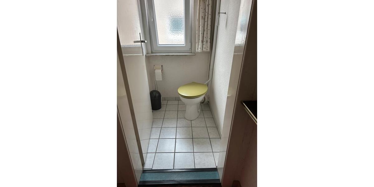 Doppelhaushälfte Varel - 6 Zimmer, 140 m&sup2;, 1.300&euro; | Angebot:26202205