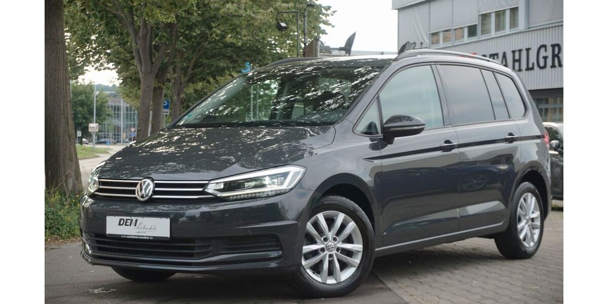 VW Touran 111.000 km 18.490 &euro; Göppingen 73037