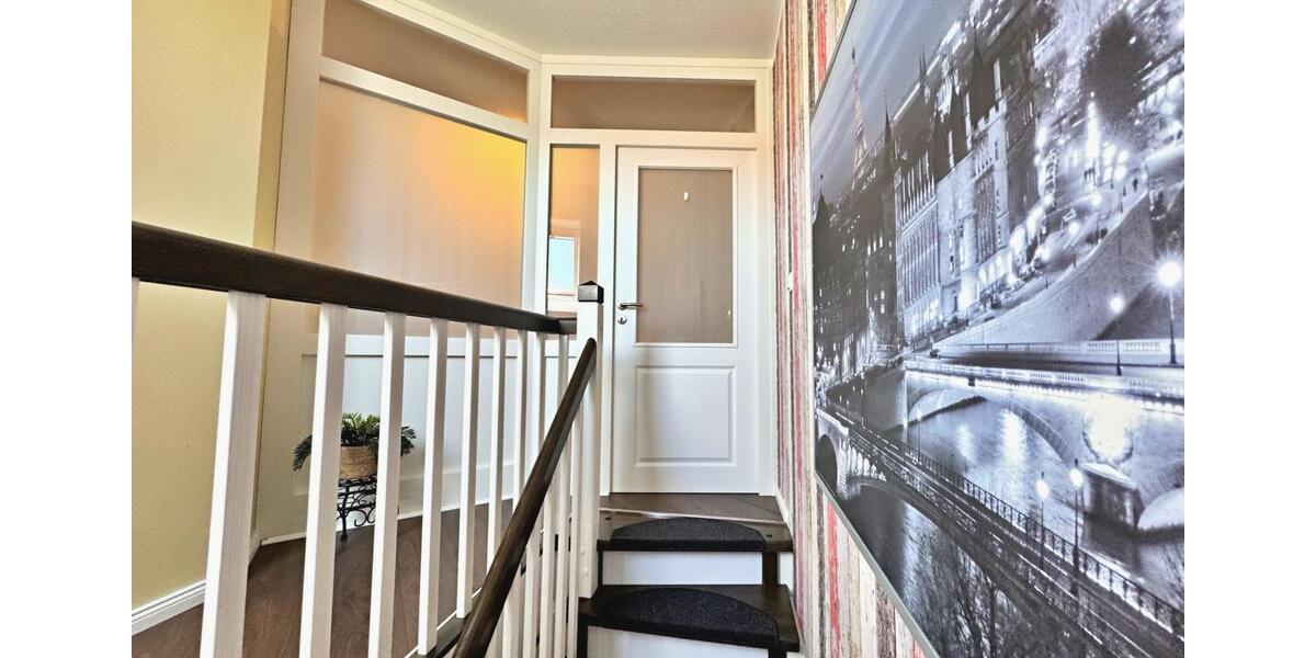 Dachgeschoßwohnung Apen - 4 Zimmer, 78 m&sup2;, 1.200&euro; | Angebot:26392493