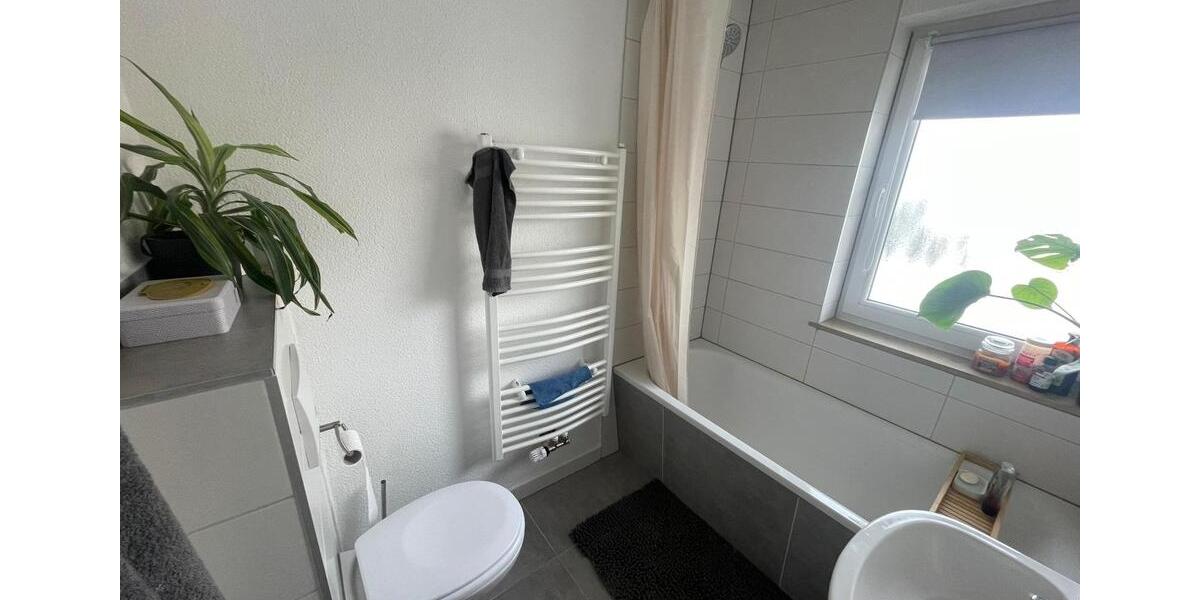 EINFAMILIENHAUS mit GARTEN und Garage zu vermieten 3 zimmer