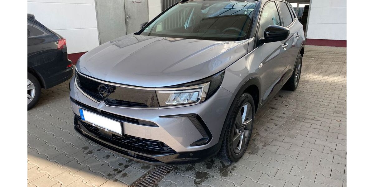 Opel Grandland (X) 50.585 km 19.590 &euro; Metten 94526